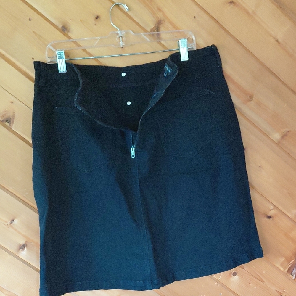 Universal Standard Black Button-Front Pencil Skirt - image 5